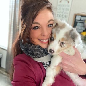 Meet your Posher, April